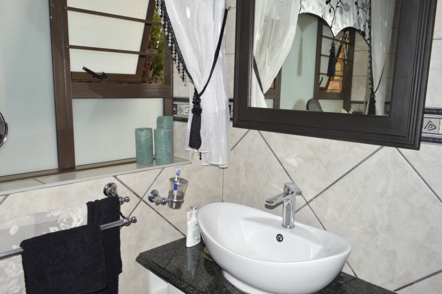 4 Bedroom Property for Sale in Doringkruin North West